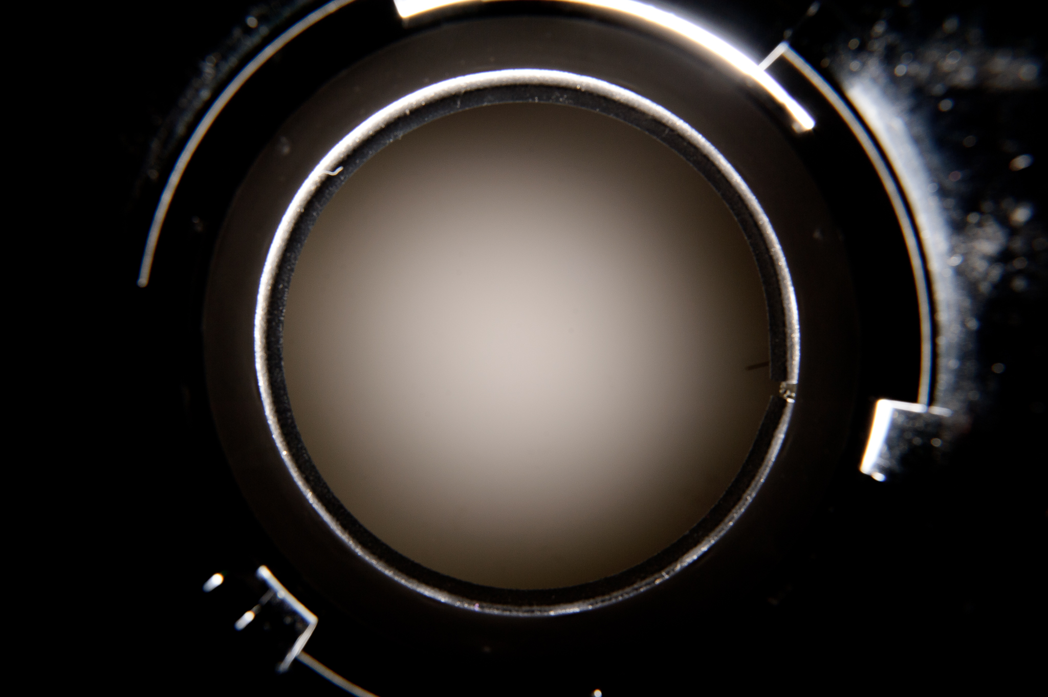inside a alienbee ringflash unit going off