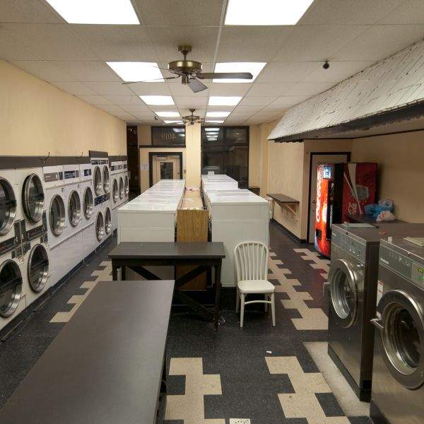 fluorescent lights laundromat lawrenceville pittsburgh pa