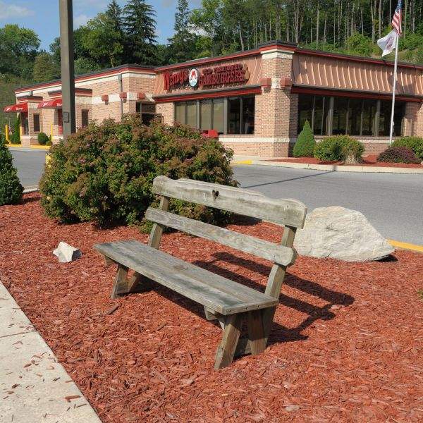 bench woodchips wendys