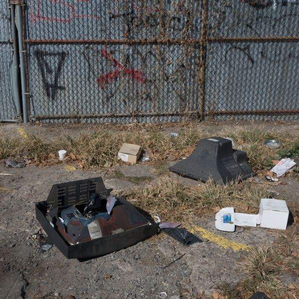 broken television street bushwick brooklyn