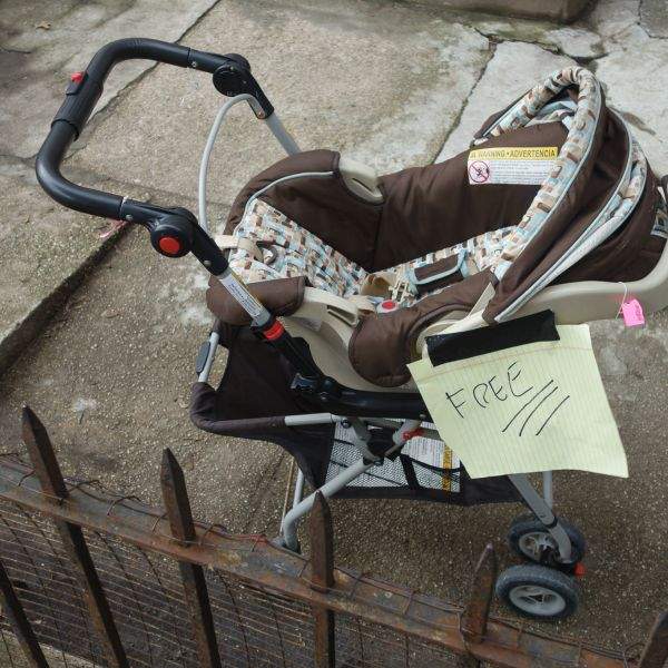 A baby stroller, without the baby.