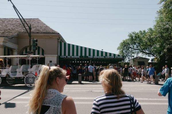 observing the crossing at Cafe Du Monde