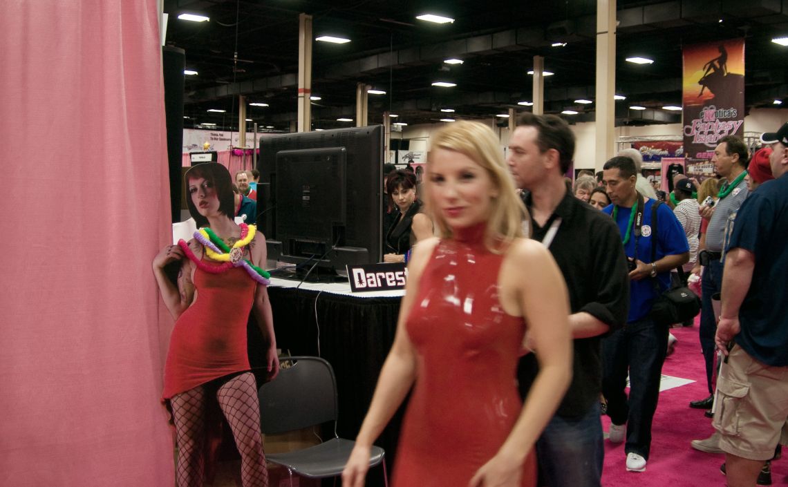 exxxotica 2008 adult convention