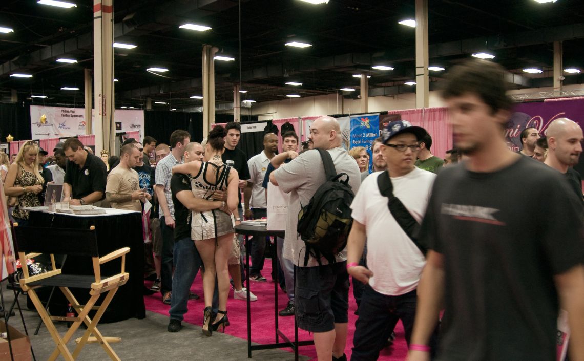 exxxotica 2008 adult convention