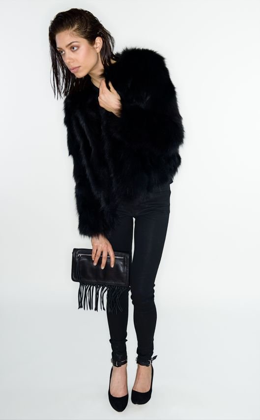 model with handbag