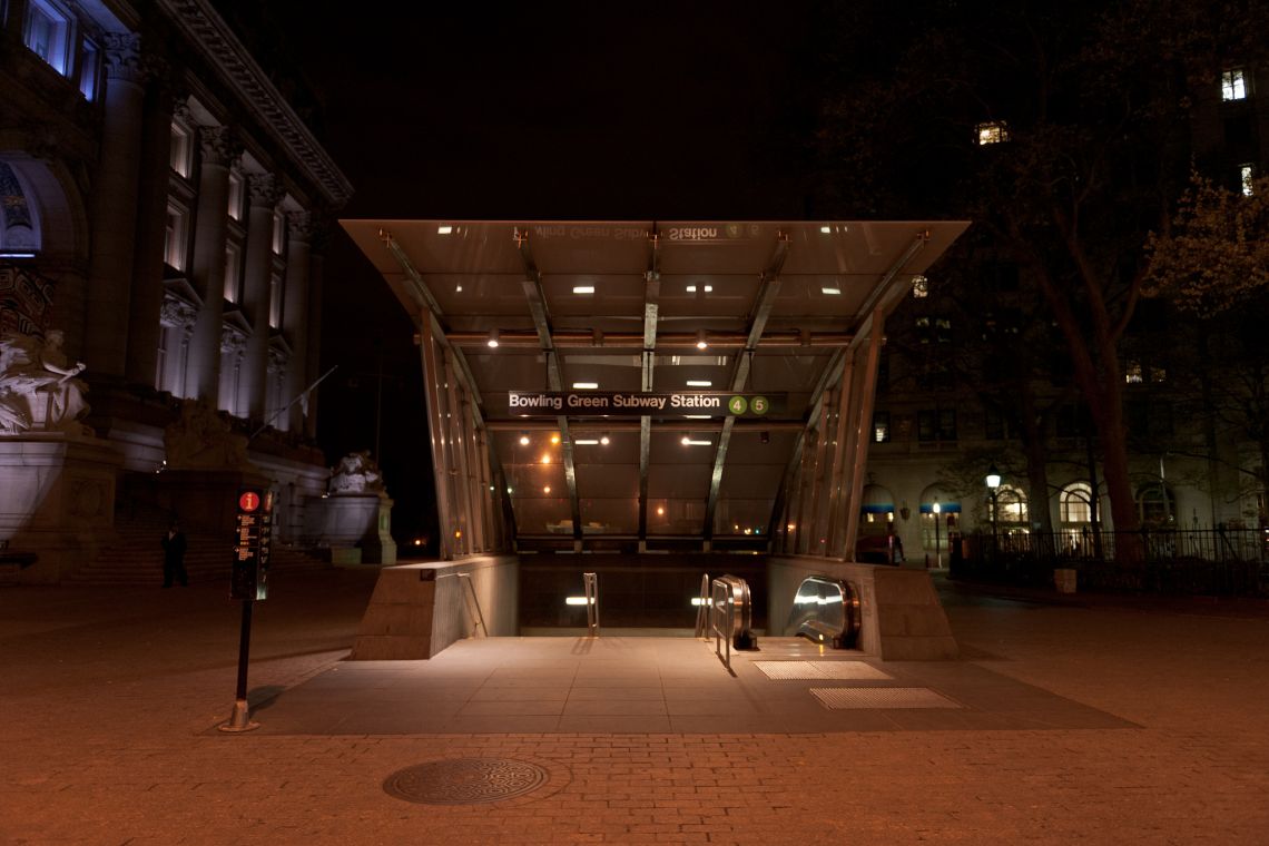 financial district metro stop