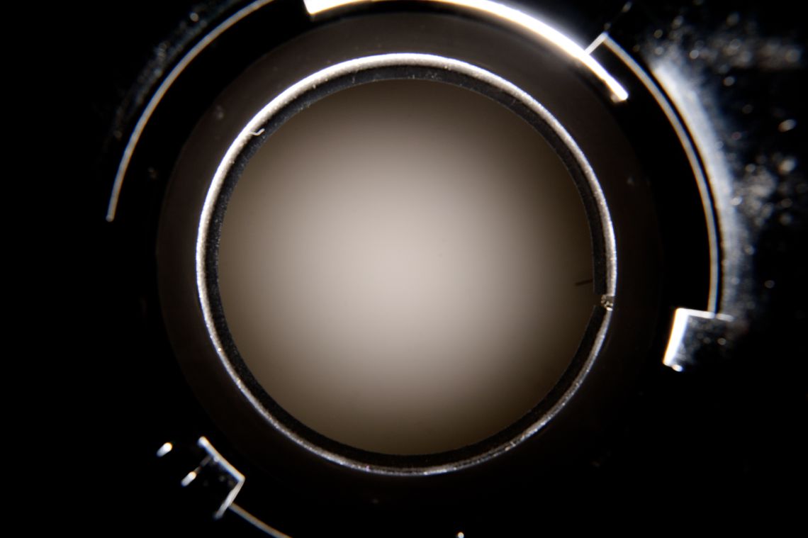inside a alienbee ringflash unit going off