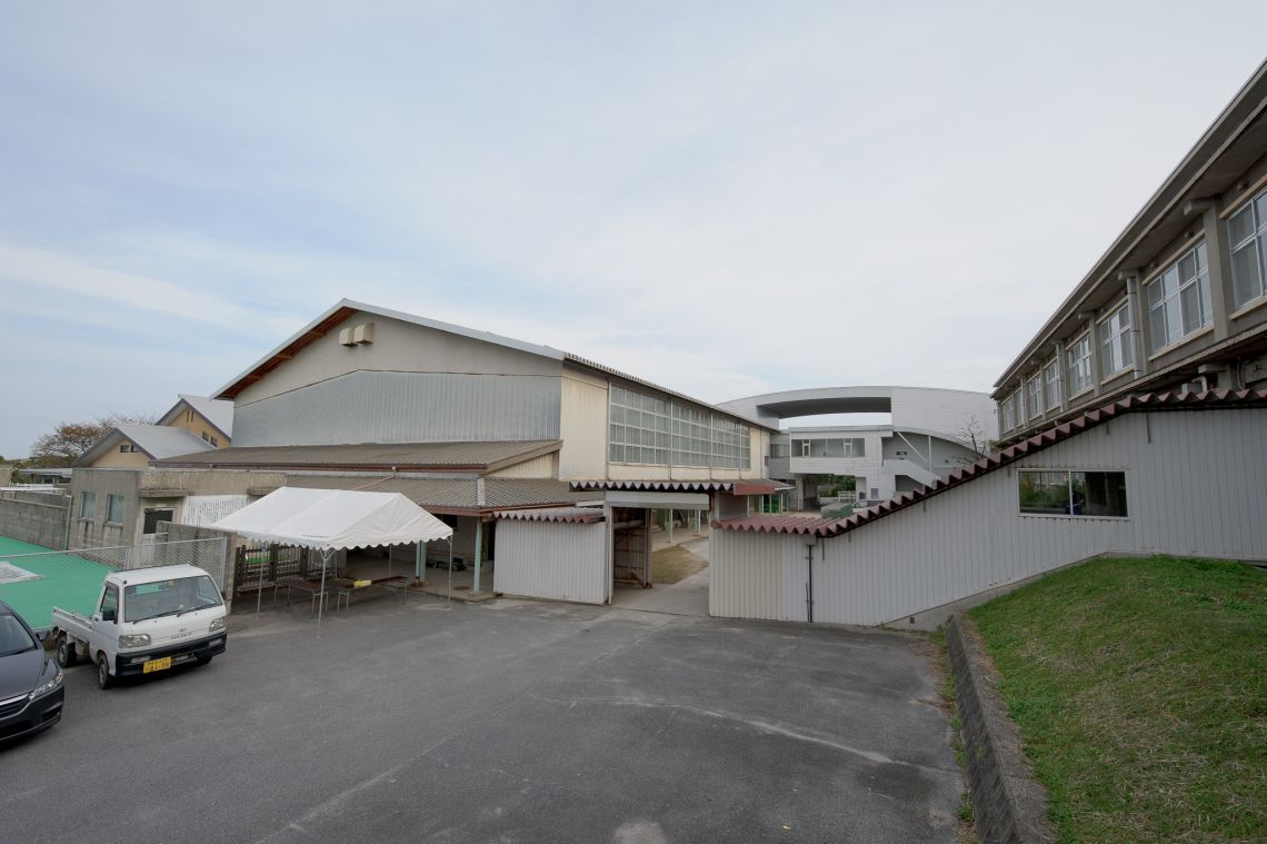 facilities at a middle school in nawa, yonago buildings