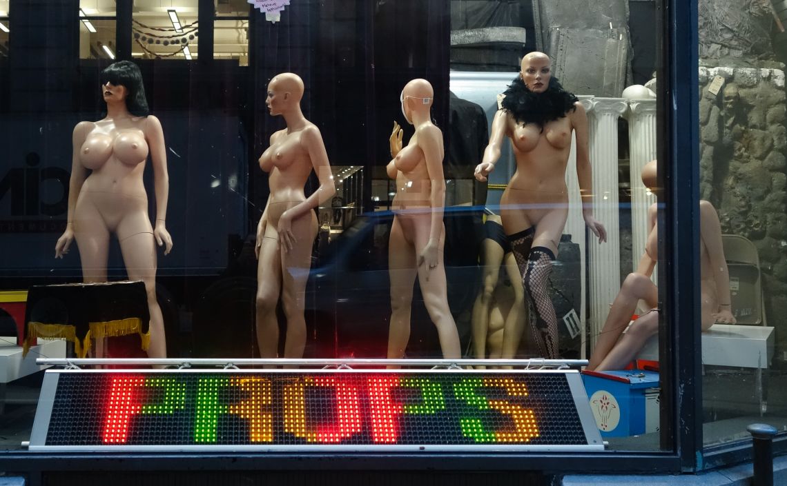 nude mannequins at abracadabra