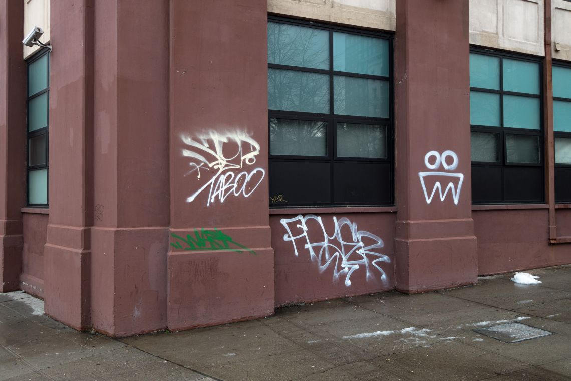 Mediocre graffiti in Downtown Brooklyn