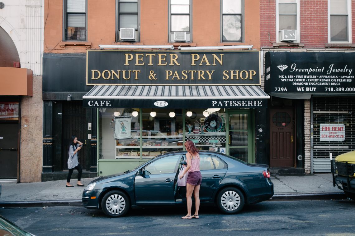Storefront of Peter Pan Donuts &amp; Bakery