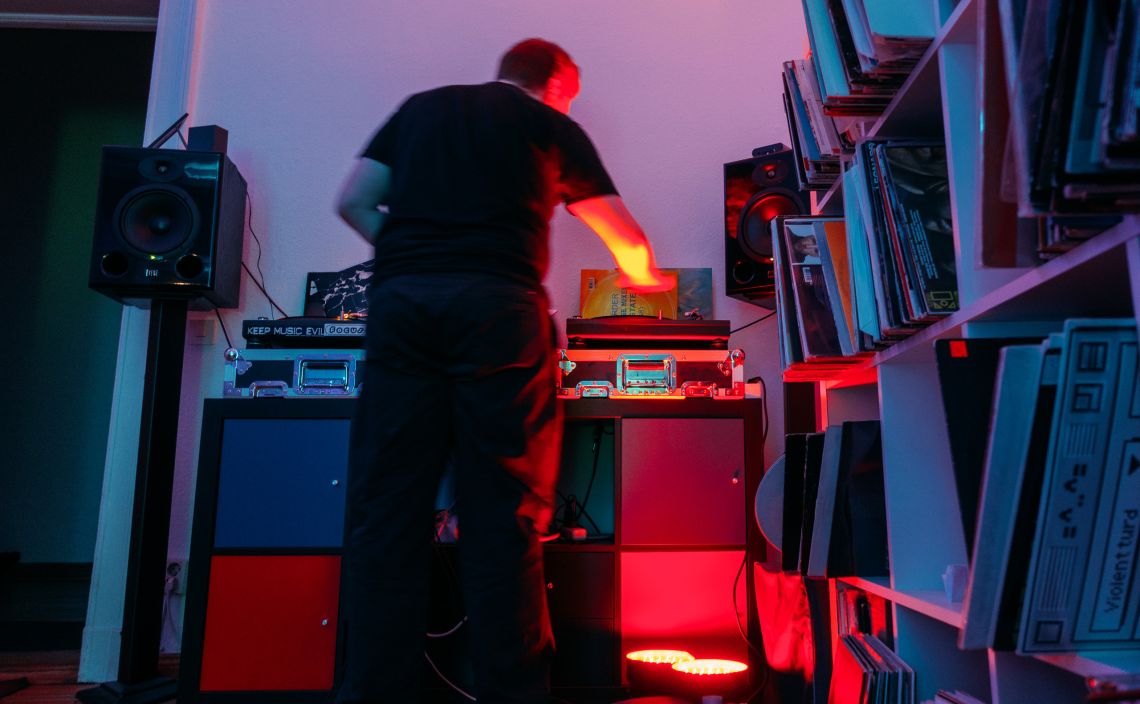Sneak mixes the sound to suit the room