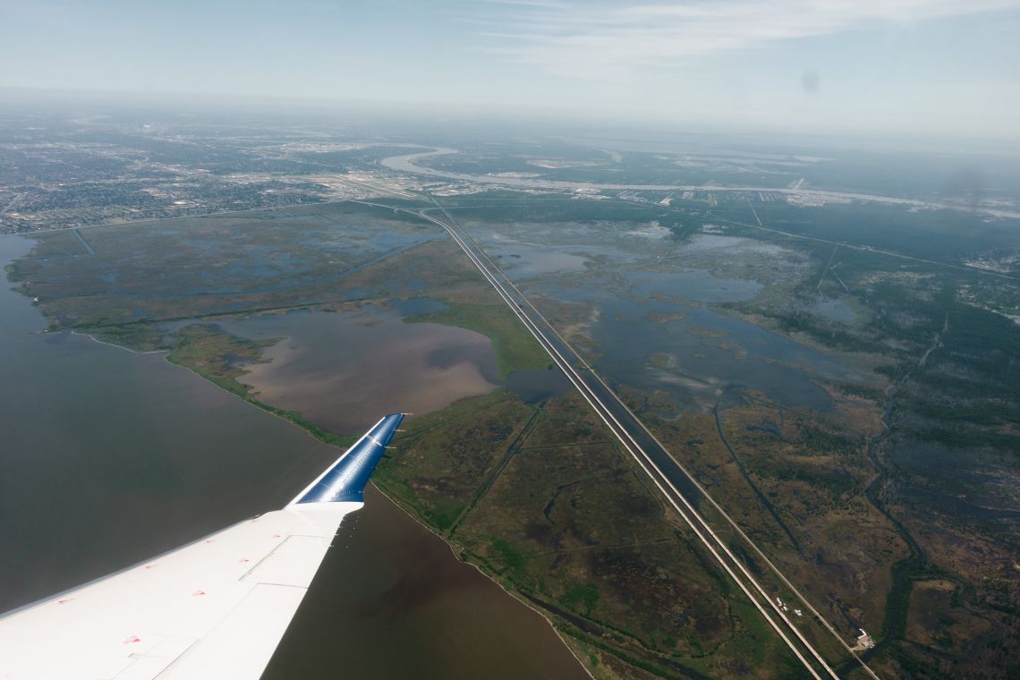 Wingtip over the swampland.