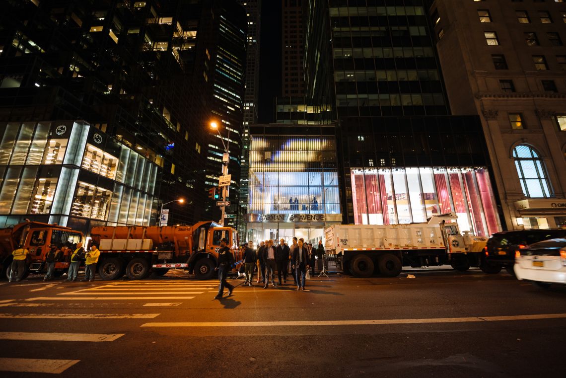 NYPD restricted street crossings near Trump Tower