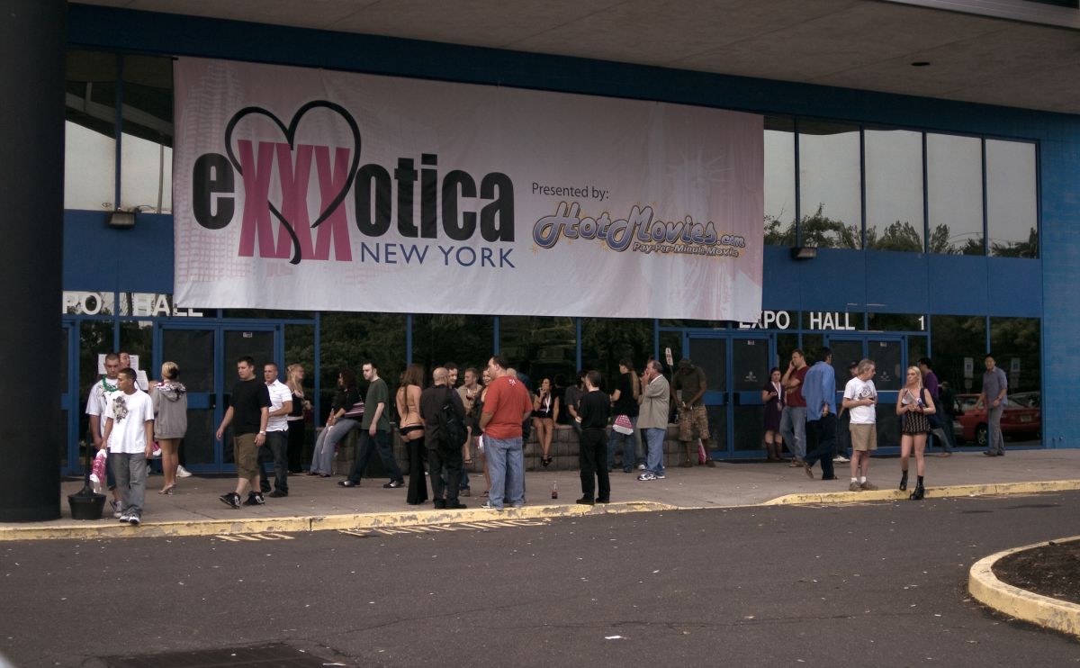 exxxotica 2008 adult convention