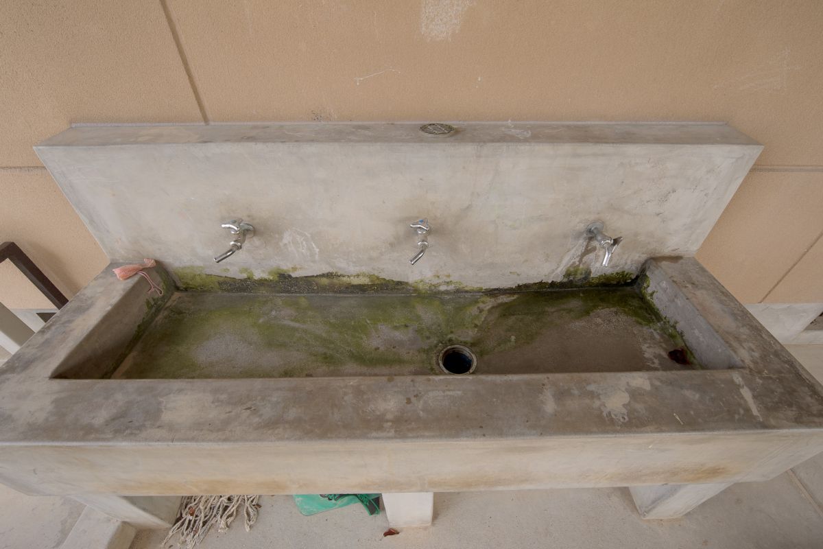 facilities at a middle school in nawa, yonago 