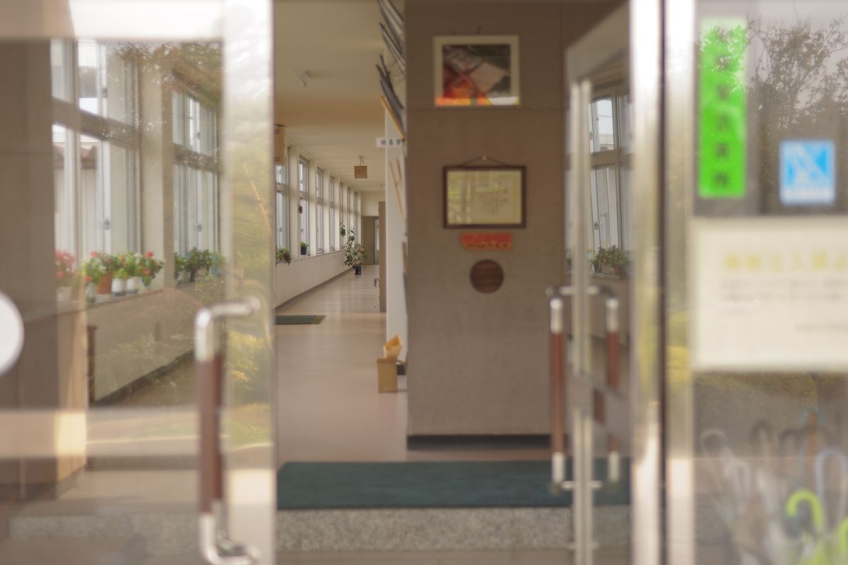facilities at a middle school in nawa, yonago
