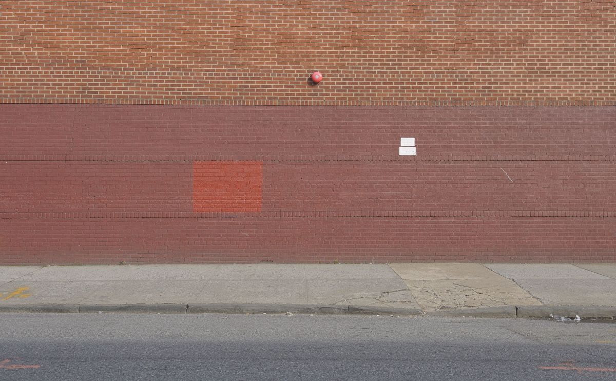 williamsburg brick wall red