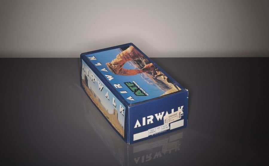 airwalk shoe box