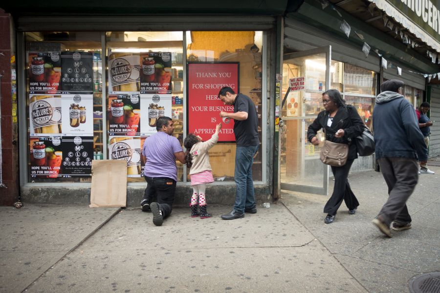 family hanging signage bodega